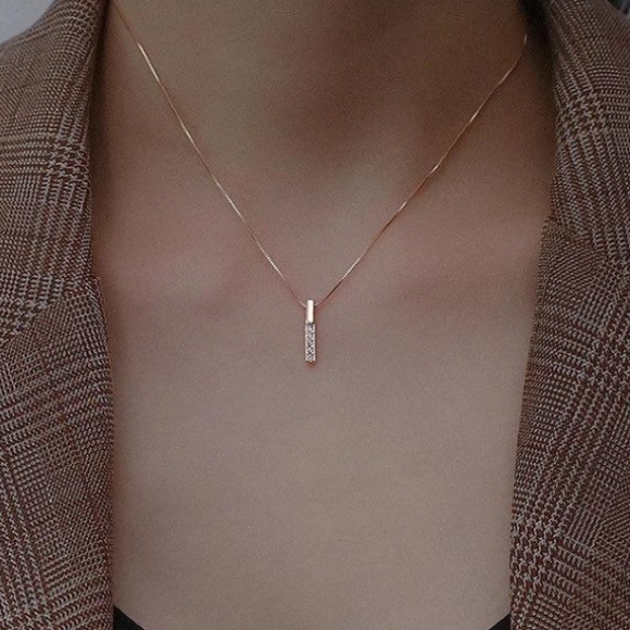 💫Insta crystal bar necklace - Picture 3 of 6